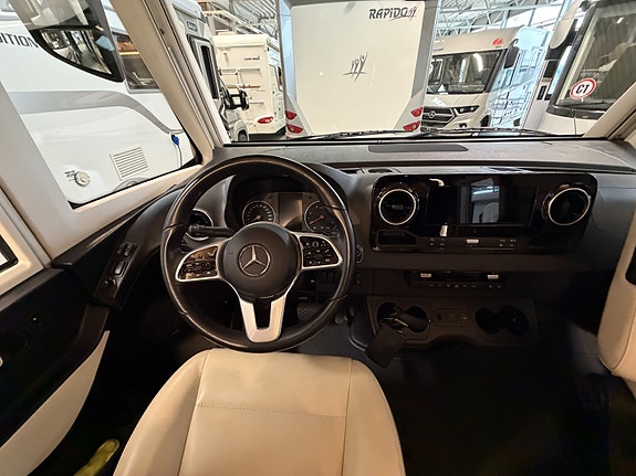 Hymer B 790 ML / Labber / Lithium 8 of 24