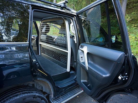 Toyota Land Cruiser 6 of 30