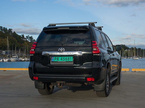 Toyota Land Cruiser 18 of 30