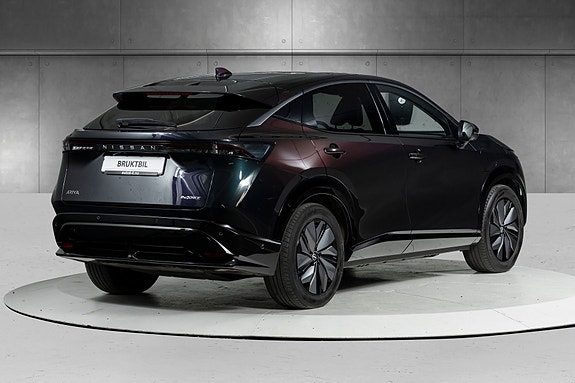 Nissan Ariya 4 of 30