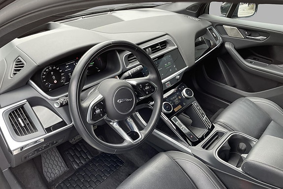 Jaguar I-PACE 5 of 15