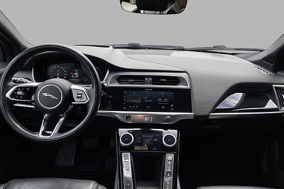 Jaguar I-PACE 9 of 15