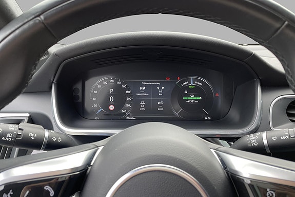 Jaguar I-PACE 8 of 15