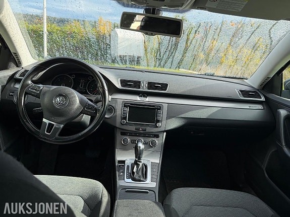 Volkswagen Passat 8 of 9