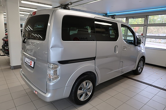 Nissan e-NV200 10 of 30