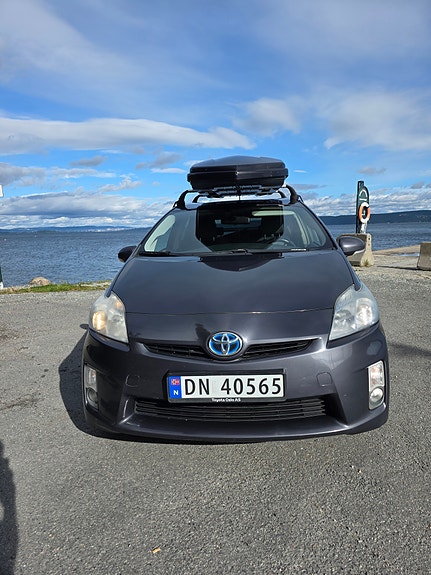 Toyota Prius 3 of 21