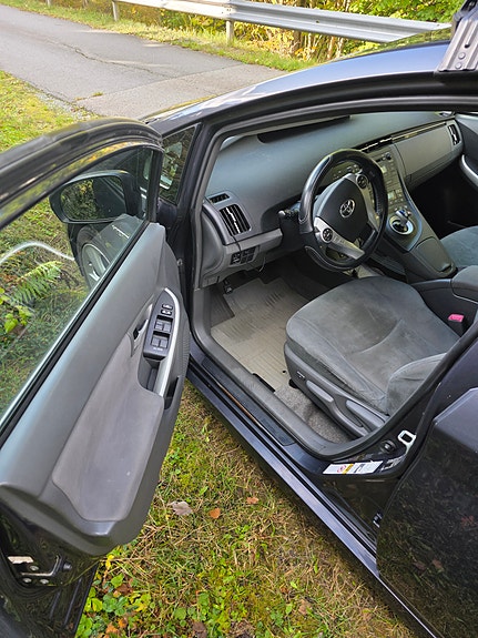 Toyota Prius 18 of 21