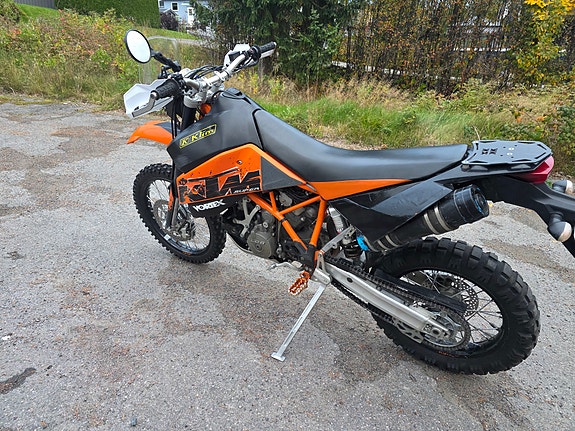 KTM 950 Superenduro 10 of 13