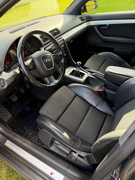 Audi A4 15 of 24
