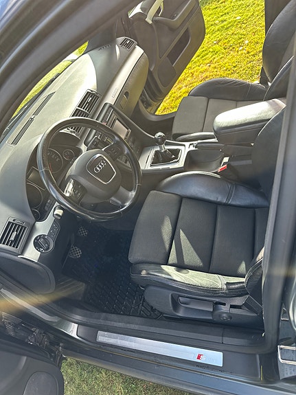 Audi A4 17 of 24