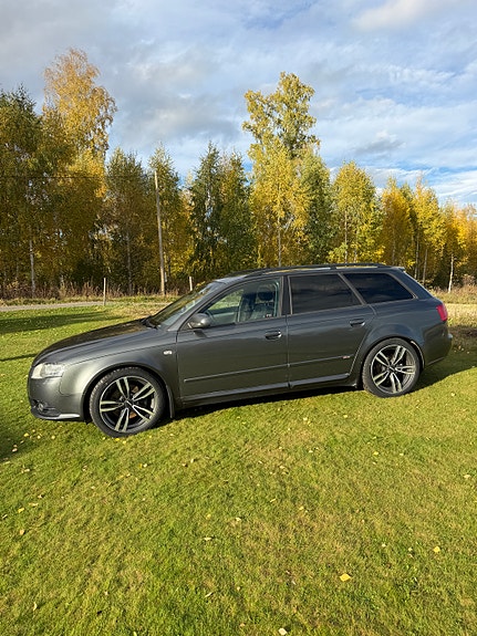 Audi A4 4 of 24