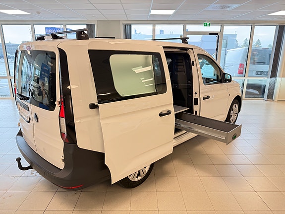 Volkswagen Caddy Maxi 30 of 30