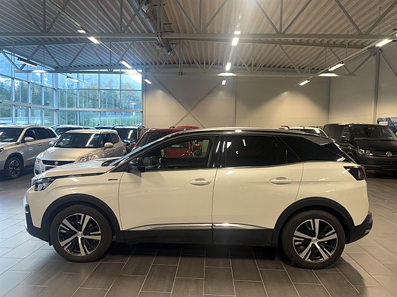 Peugeot 3008 2 of 14