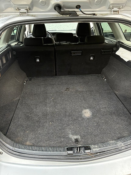 Toyota Auris 16 of 16