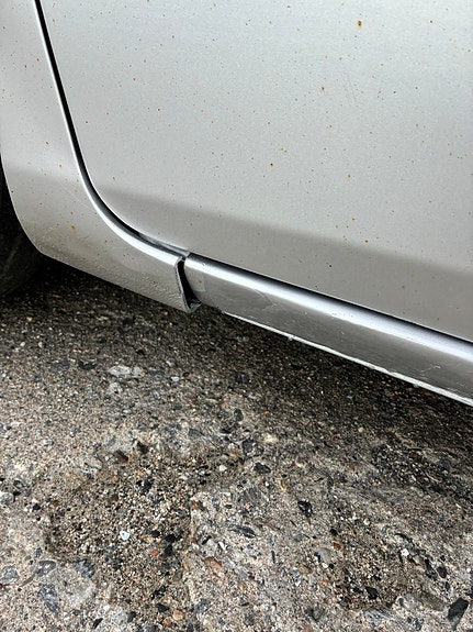 Toyota Auris 7 of 16