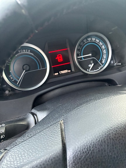 Toyota Auris 9 of 16