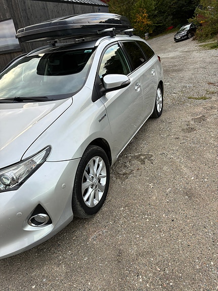 Toyota Auris 3 of 16