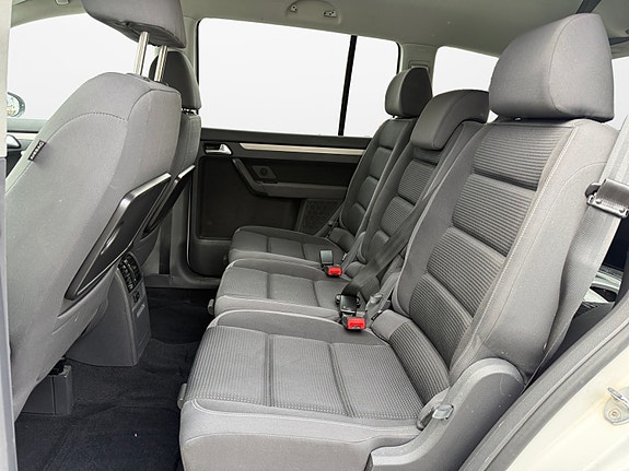 Volkswagen Touran 18 of 19