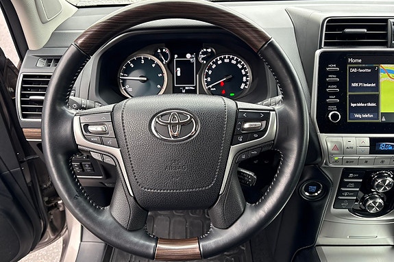 Toyota Land Cruiser 6 of 19
