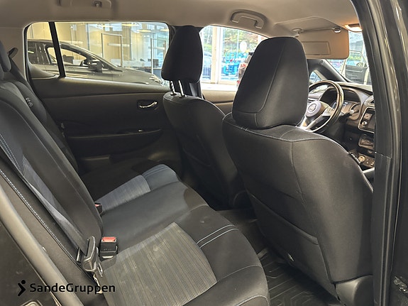Nissan Leaf 15 of 15