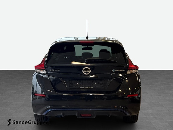 Nissan Leaf 4 of 15