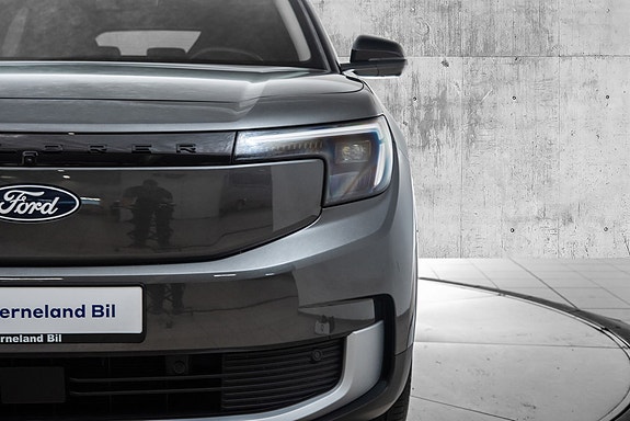 Ford Explorer 9 of 23