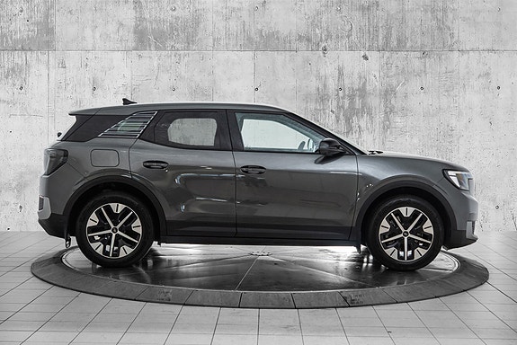 Ford Explorer 6 of 23