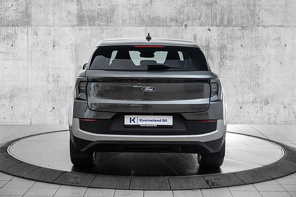 Ford Explorer 4 of 23