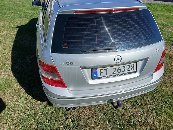Mercedes-Benz C200 d 3 of 7