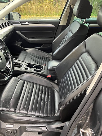 Volkswagen Passat 11 of 11