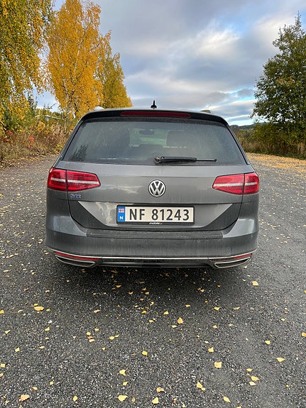 Volkswagen Passat 6 of 11