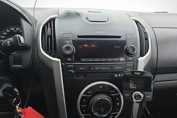 Isuzu D-max 16 of 20