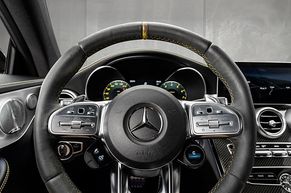 Mercedes-Benz C63 16 of 30