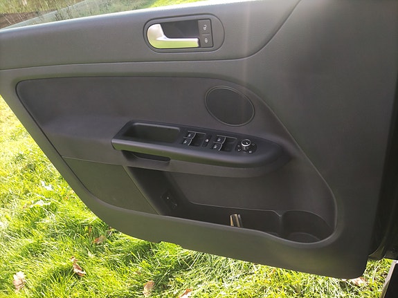 Volkswagen Golf Plus 16 of 16