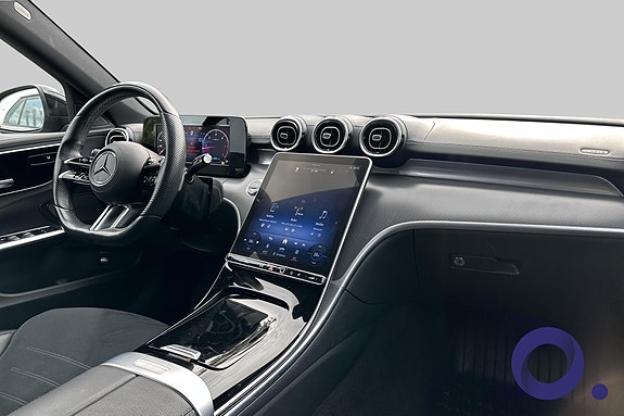 Mercedes-Benz C220 13 of 17