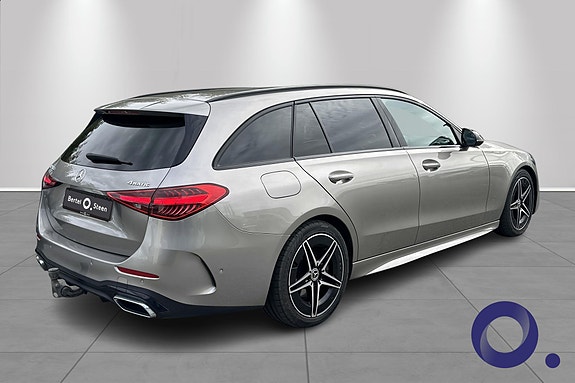 Mercedes-Benz C220 6 of 17