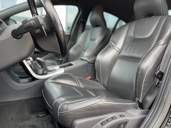 Volvo S60 22 of 30