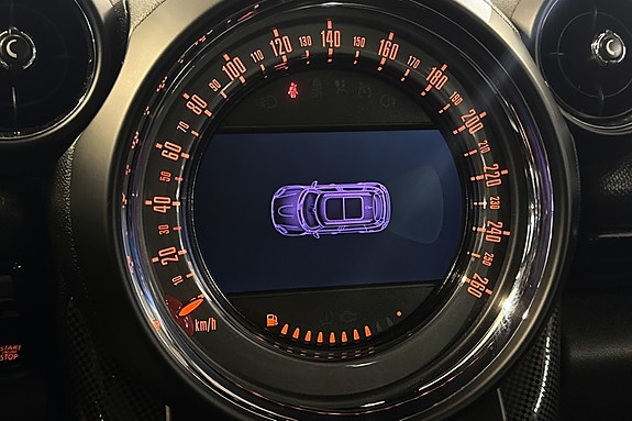MINI Countryman Cooper 28 of 30