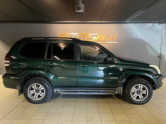 Toyota Land Cruiser 7 of 26