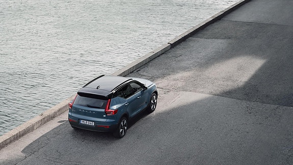 Volvo XC40 11 of 26