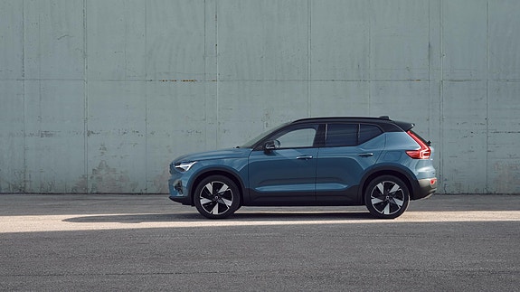 Volvo XC40 7 of 26