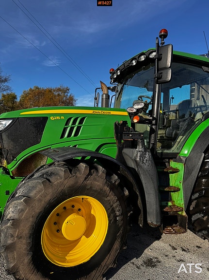 John Deere 6210R traktor 3 of 30