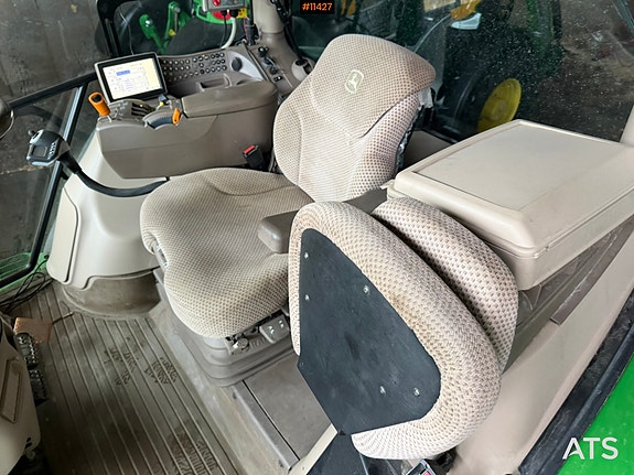 John Deere 6210R traktor 21 of 30
