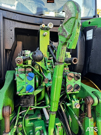 John Deere 6210R traktor 12 of 30
