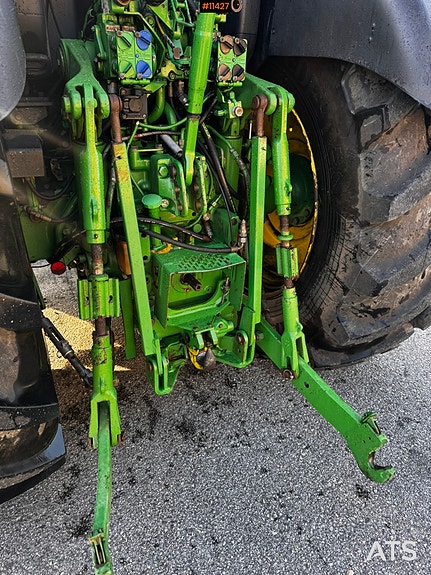 John Deere 6210R traktor 11 of 30