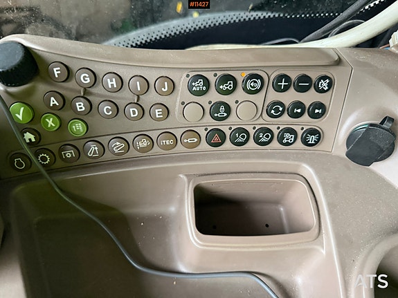 John Deere 6210R traktor 25 of 30