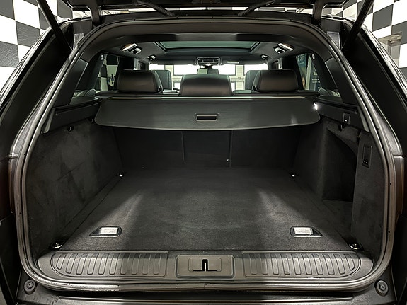 Land Rover Range Rover Sport 13 of 30