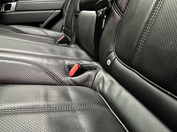 Land Rover Range Rover Sport 28 of 30