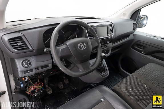 Toyota Proace 10 of 30