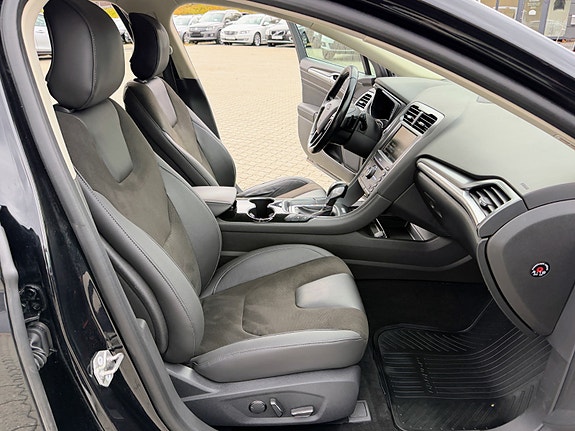 Ford Mondeo 9 of 12